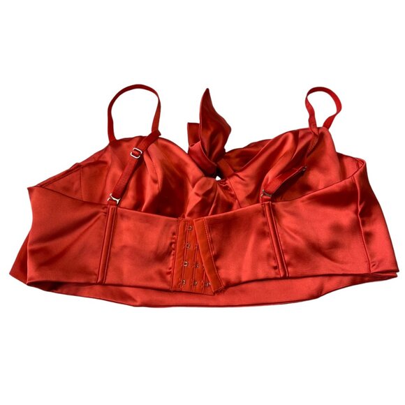 Crop top - Picture 2 of 4